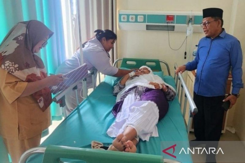 Calhaj Embarkasi Solo Mendadak Sakit, Dirawat di RS Lubuk Pakam