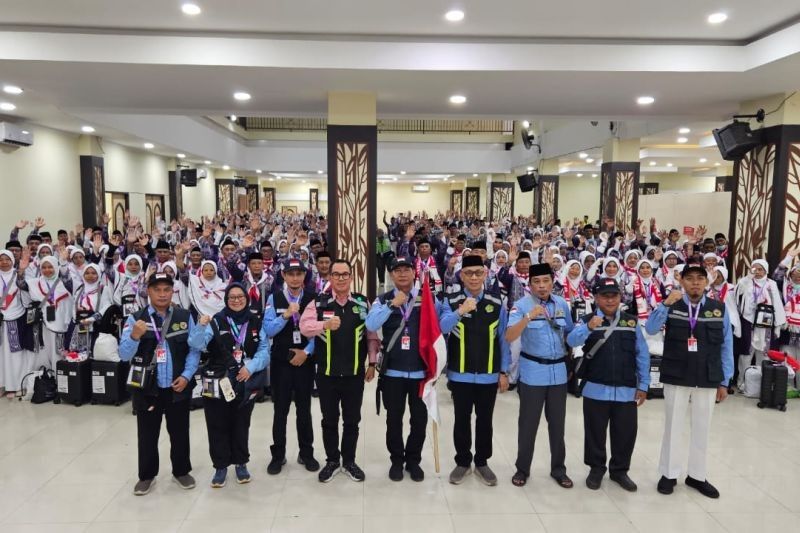 786 Jemaah Haji Maluku Utara Berangkat ke Tanah Suci dalam Dua Kloter