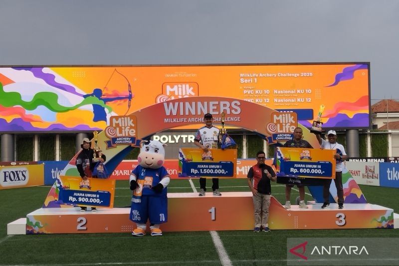 SD Al Islam Jepara Juara Umum Kejuaraan Panahan MilkLife Archery Challenge 2025