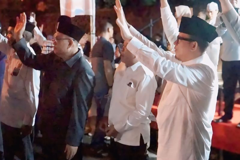 256 Calon Haji OKU Berangkat ke Tanah Suci, Bupati Teddy Meilwansyah Lepas Keberangkatan