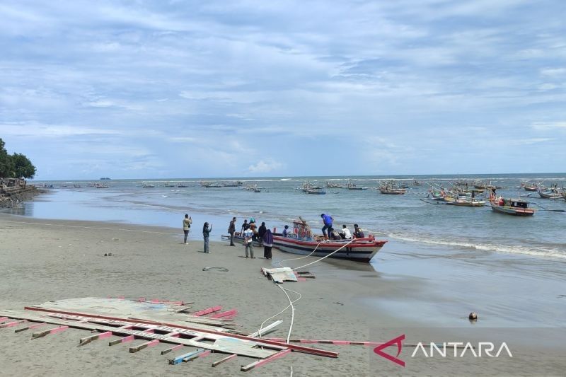 Tragedi Kapal Karam di Pantai Malabero: Polresta Bengkulu Periksa Tujuh Orang