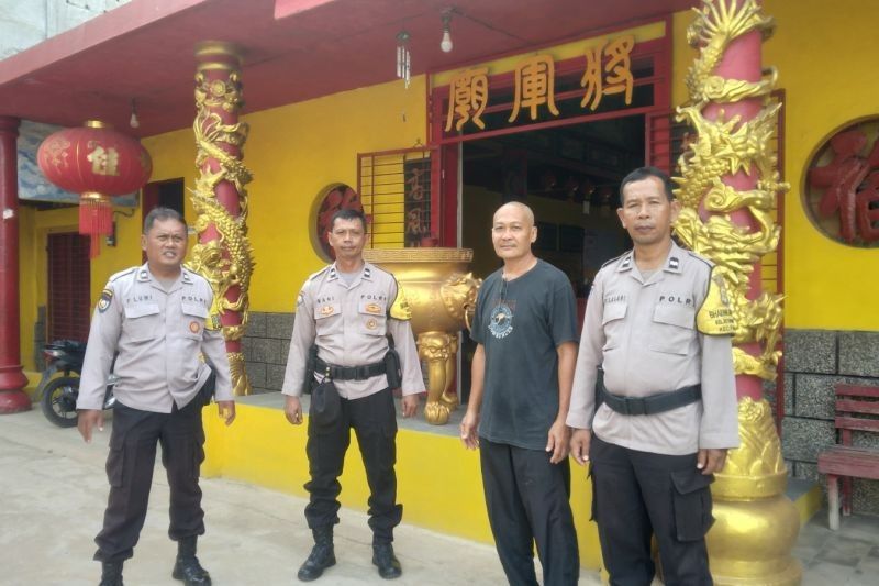 90 Personel Polresta Bandarlampung Amankan Perayaan Waisak 2569