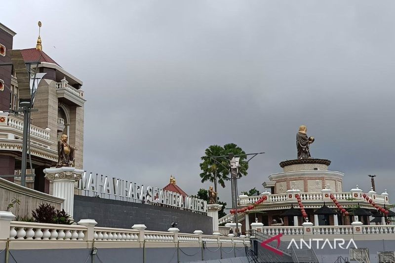 Umat Buddha Kaltim Doakan Pembangunan Nusantara Berjalan Lancar