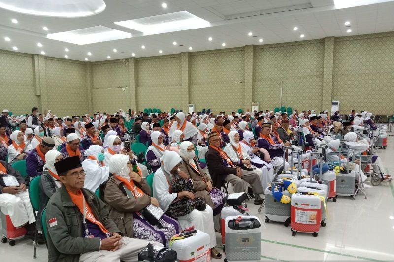 Jamaah Haji Kloter 8 Bangka Tiba Selamat di Madinah