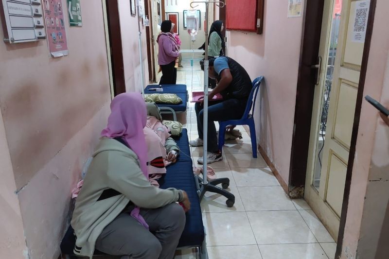 Keracunan Massal 58 Lansia di Blitar: Polisi Selidiki Kolak Kacang Hijau