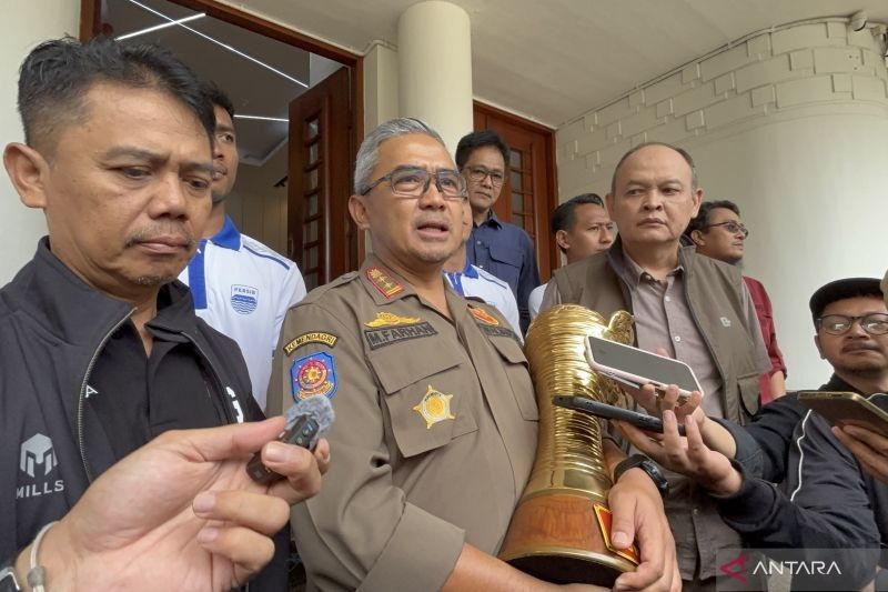 Wali Kota Bandung Imbau Bobotoh Tunda Konvoi Juara Persib, Fokus ke Perayaan Besar 24-25 Mei