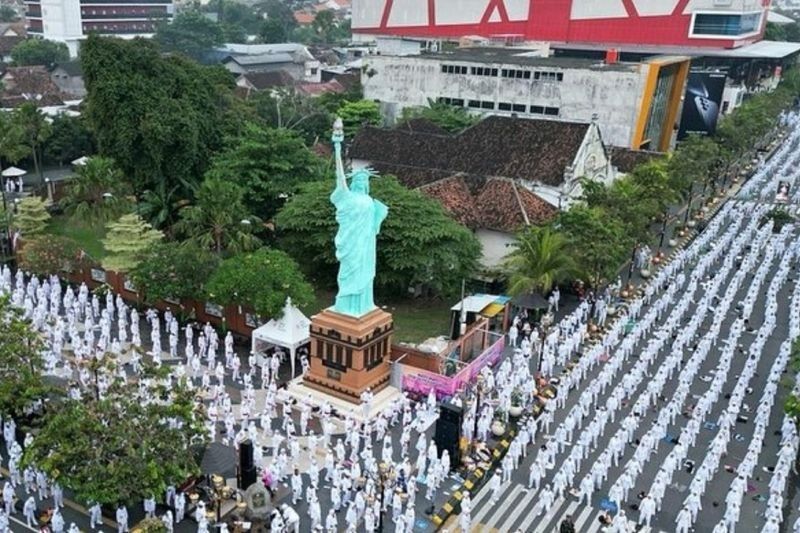 4.000 Peserta Semarakkan Senam SSI-WTK di Madiun, Wali Kota Maidi: Semangat Sehat Tak Kenal Usia!