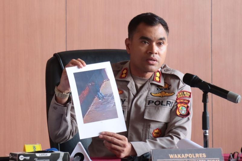Lima Mahasiswa Tersangka Perusakan saat Unjuk Rasa di DPR, Ancaman Hukuman 6 Tahun Penjara