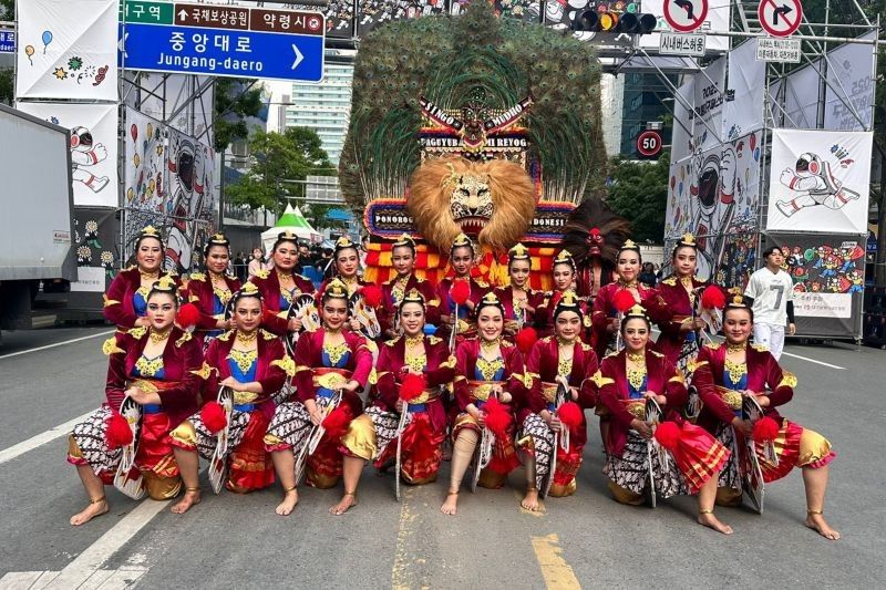 Sanggar Tari Jaksel Raih Bronze Award di Festival Tari Korea Selatan