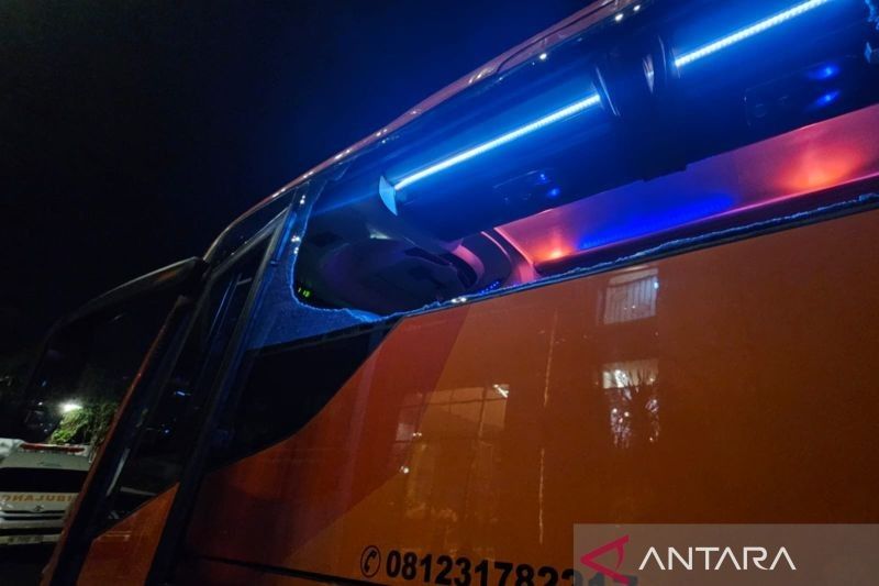 Polres Malang Buru Pelaku Pelemparan Bus Persik: Empat Saksi Diperiksa