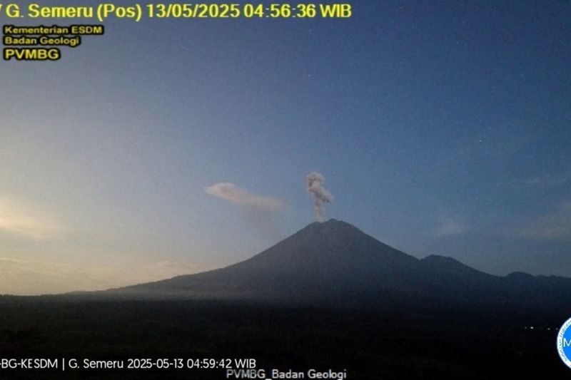 Semeru Erupsi! Letusan Capai 1 Km di Atas Puncak, Warga Diminta Waspada