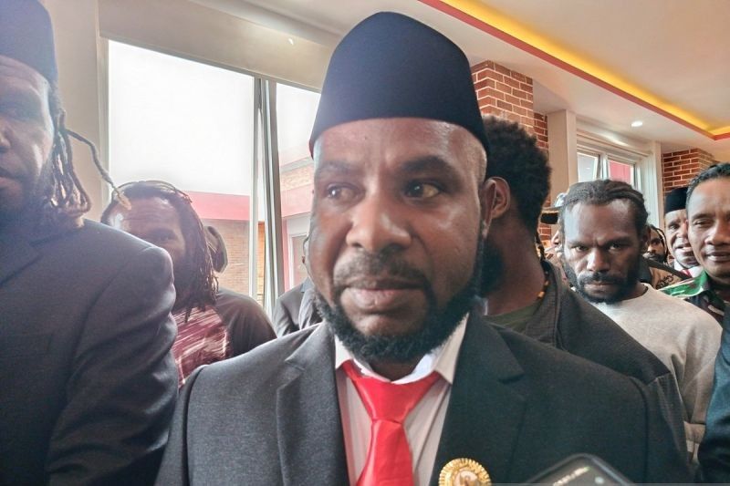 DPRK Lanny Jaya Desak Larangan Penjualan Miras untuk Keamanan Masyarakat