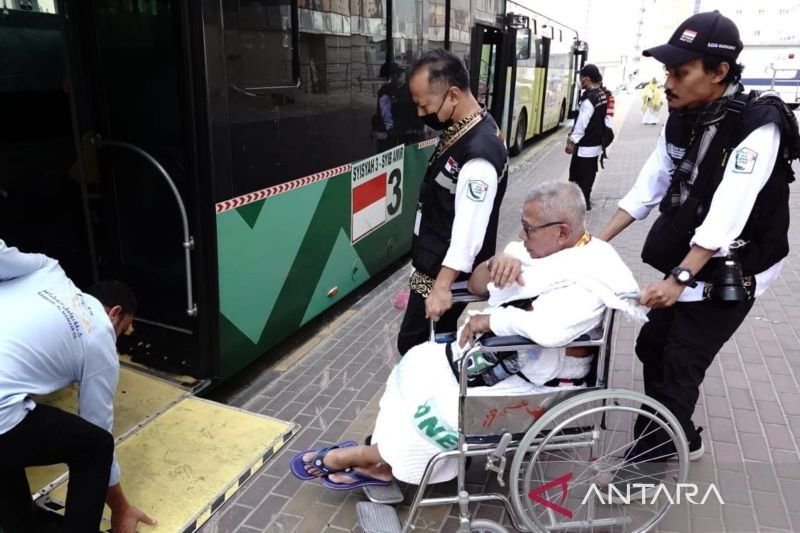 Haji 2024: 32 Bus Ramah Disabilitas Antar Jamaah di Mekkah