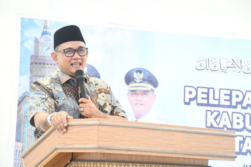 70 Calon Haji Lombok Utara Berangkat ke Tanah Suci, Tertua 94 Tahun!