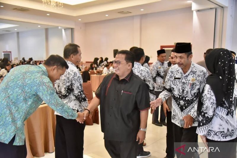 Pemkab Kubu Raya Ajak PGRI Wujudkan Pemerataan Pendidikan di Daerah Terpencil