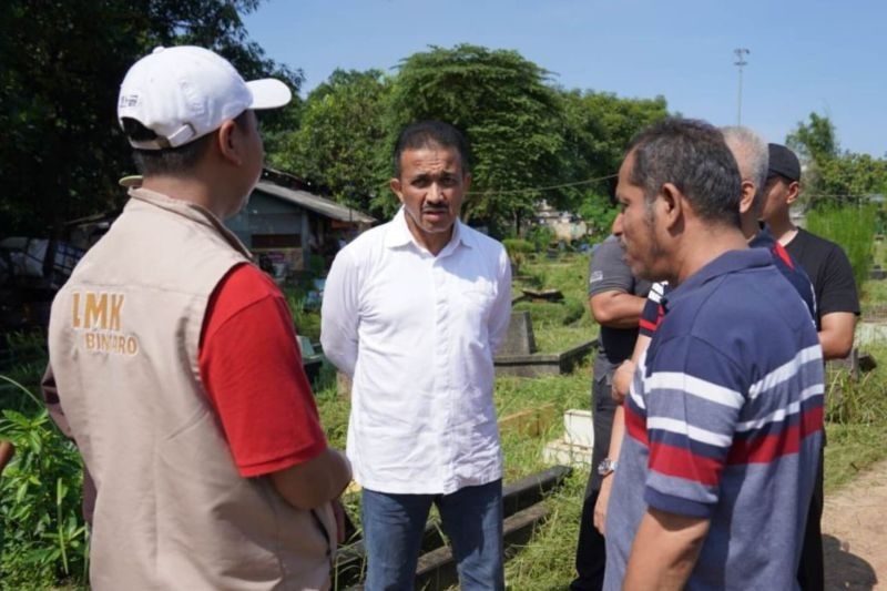 Pemkot Jaksel Kerahkan Petugas Bersihkan Kampung Lebak Tanjung yang Viral di Medsos