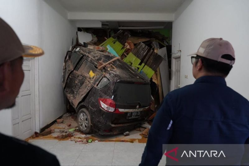 Longsor Bekas Tambang Ilegal di Kutai Kartanegara: 14 Rumah Rusak, Empat Warga Luka