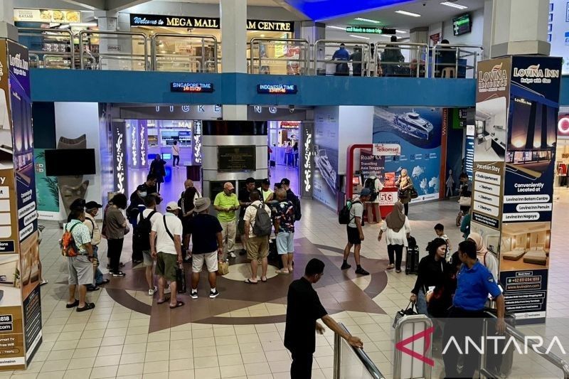 Libur Waisak 2025: Lonjakan Penumpang di Pelabuhan Batam Centre, 9 Kapal Tambahan Dikerahkan