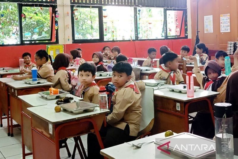 Program MBG: Buka 90 Ribu Lapangan Kerja dan Pacu Ekonomi Nasional