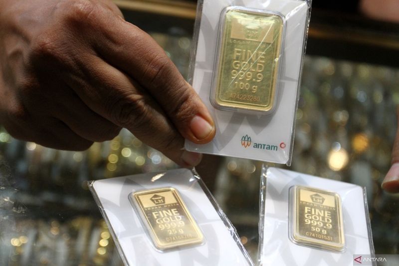 Harga Emas Antam, UBS, dan Galeri24 Anjlok! Turun Hingga Rp22.000 per Gram