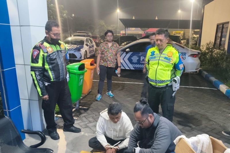 Polisi Gagalkan Penyelundupan 7 Kg Sabu di Tol Surabaya-Mojokerto