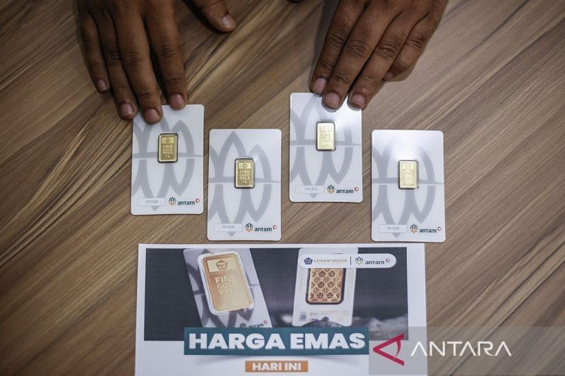 Harga Emas Antam Naik Tipis, Sentuh Rp1,886 Juta per Gram