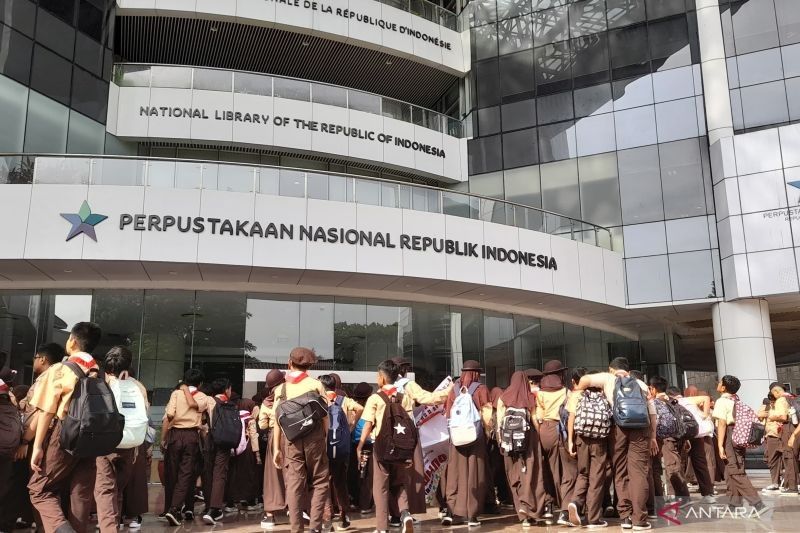Perpusnas Luncurkan KKN Tematik Literasi: 15 Ribu Mahasiswa Bangun Budaya Baca di 1000 Desa