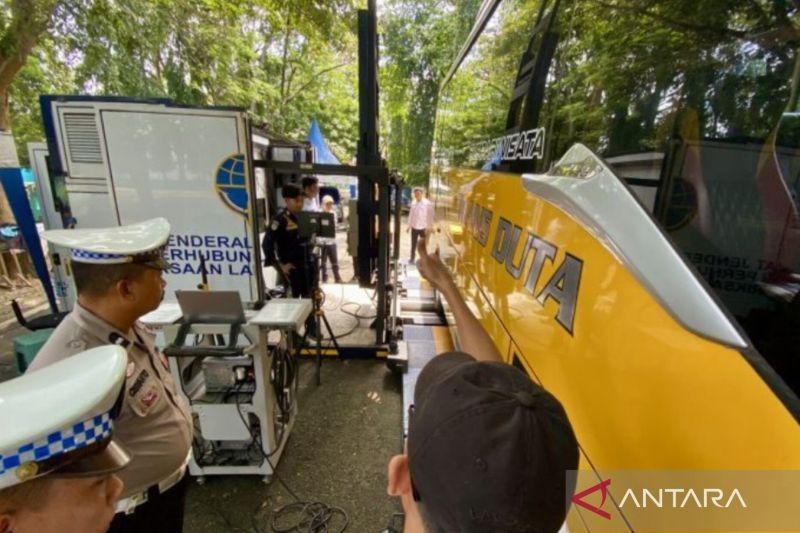Bus Tak Layak Angkut Calon Haji Ditemukan di Tapin, Kalsel