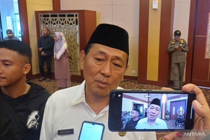 Seragam Sekolah Gratis SMA/SMK Kepri 2025/2026: Hanya Satu Pasang, Kebijakan Efisiensi Anggaran?