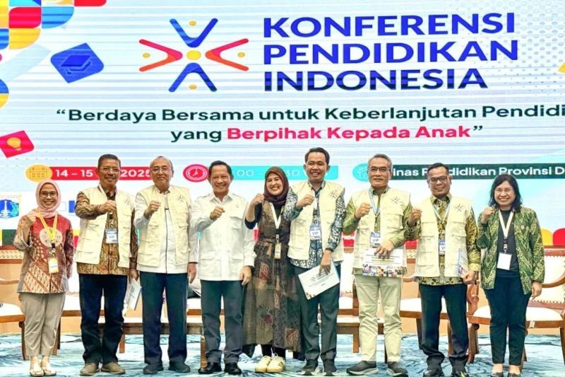 Gus Fawait Raih Penghargaan Nasional Bidang Pendidikan, Wujudkan Jember Baru yang Maju
