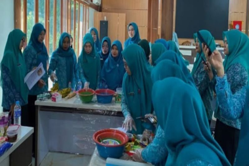 Pemkab Tanah Laut Berdayakan Perempuan melalui Pelatihan UP2K