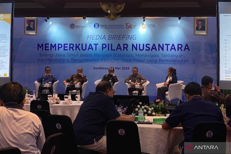 Konsumsi dan Ekspor: Garda Terdepan Perekonomian Jawa Timur yang Kokoh