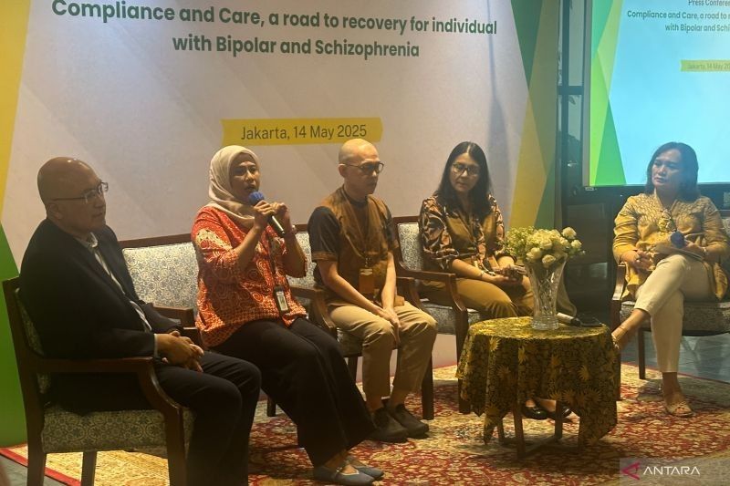 Kepatuhan Berobat: Kunci Utama Kualitas Hidup Pasien Bipolar dan Skizofrenia