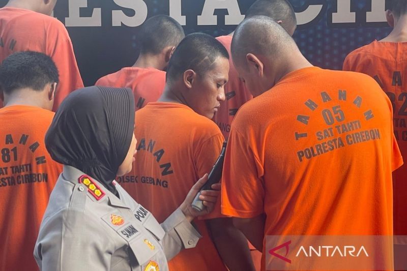 Polisi Gadungan Tipu Karyawan Swasta Rp50 Juta di Cirebon, Ancam 4 Tahun Penjara