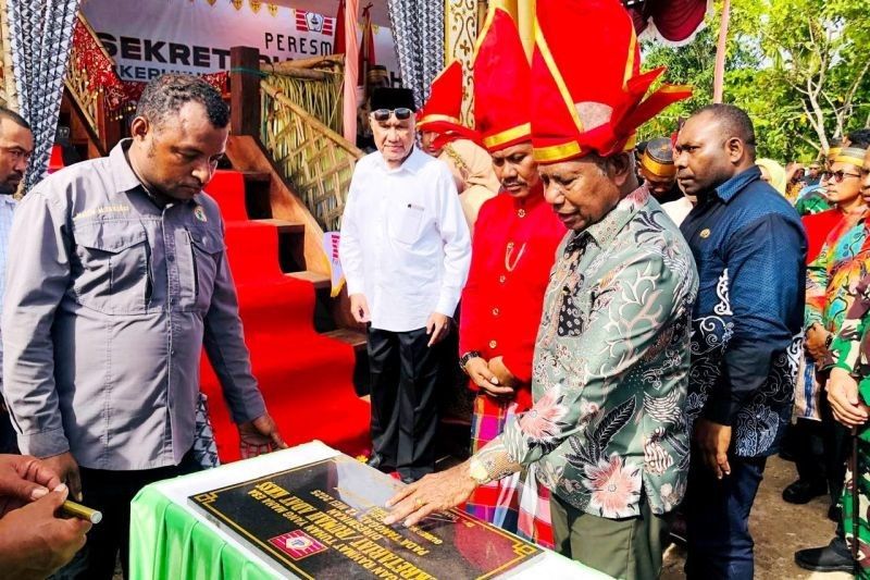 Rumah Adat Sulsel di Kaimana: Simbol Kemajuan Keberagaman Budaya Papua Barat