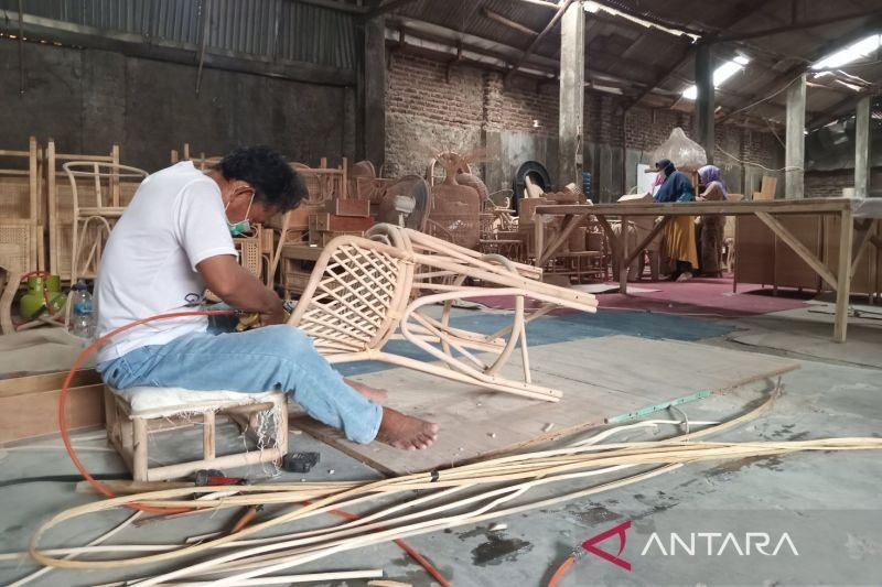 Pemkab Cirebon Bidik Investasi Rp3,5 Triliun di 2025, Fokus Sektor Padat Karya
