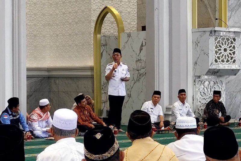 Bupati Tapsel Berpesan Jaga Kesehatan, Calon Haji Tapsel Siap Menuju Tanah Suci