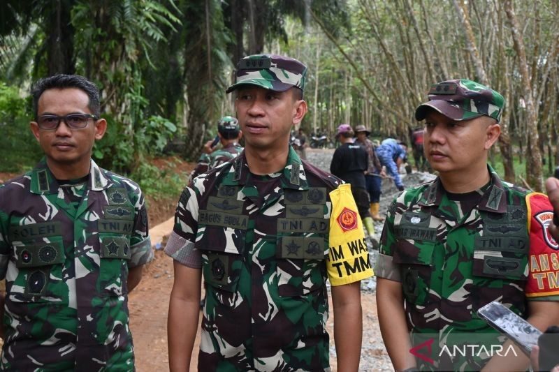 Mabesad Tinjau Pembangunan TMMD ke-124 di Tanah Laut, Buka Akses Jalan dan Tingkatkan Kesejahteraan Warga