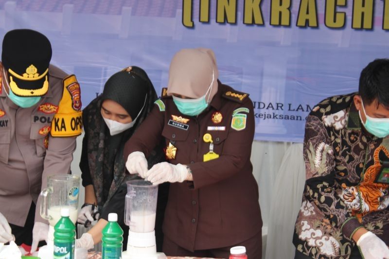 Kejari Bandarlampung Musnahkan 373 Barang Bukti Tindak Pidana