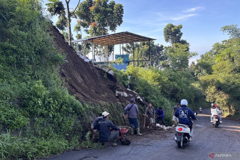 Longsor di Lembang, Bandung Barat: Empat Desa Terdampak, Tujuh Rumah Rusak