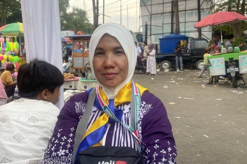 Konsisten Nabung dari Jualan Cilok, Pasutri di Serang Akhirnya Berangkat Haji