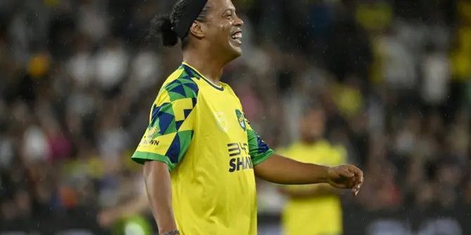 Pernyataan Mengejutkan Ronaldinho soal Pemenang Ballon d'Or 2025
