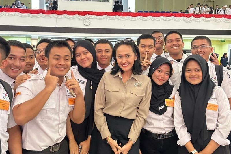 Wamen P2MI Dorong Lulusan PEM Akamigas Go Internasional, Waspadai Jebakan Kontrak Kerja!