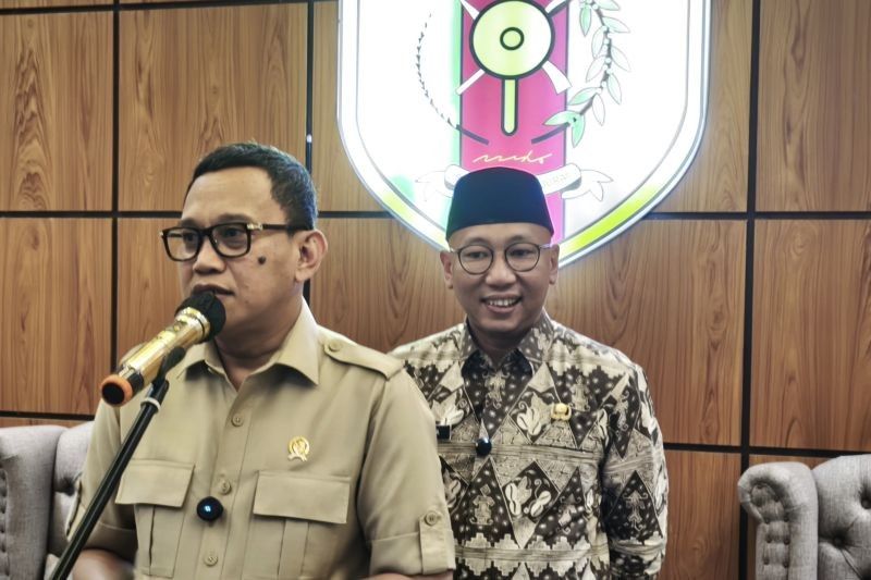 Menteri P2MI Dorong Pemda Terbitkan Aturan Jamin Keberangkatan PMI yang Legal