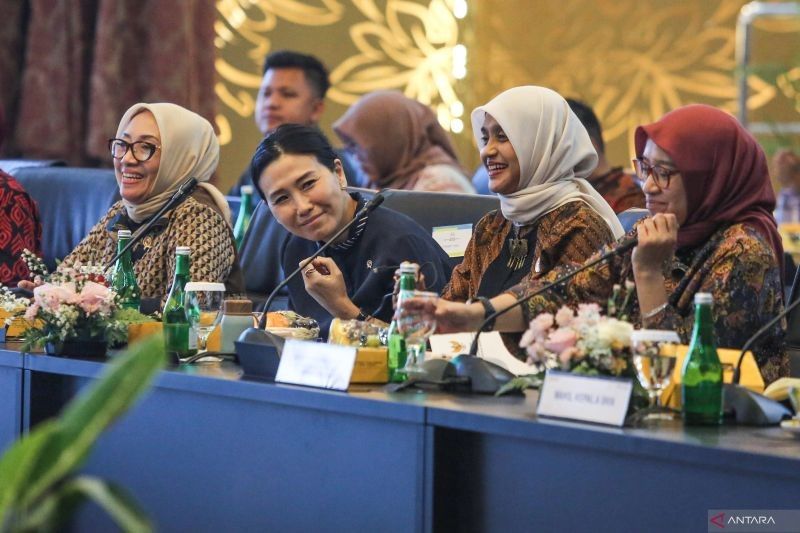 Pemerintah Rumuskan Skema Pemenuhan Guru untuk Sekolah Rakyat