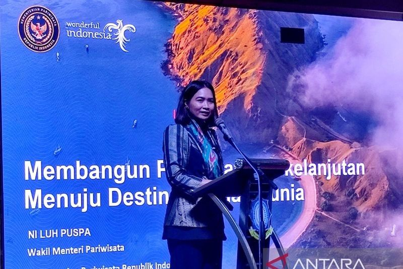 Sampah: Tantangan Terbesar Pariwisata Indonesia di Mata Wamenpar
