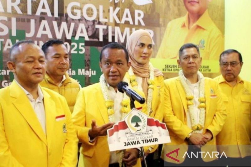 Bahlil Bantah Ajakan Emil Dardak Gabung Golkar, Hanya Gurauan Sahabat