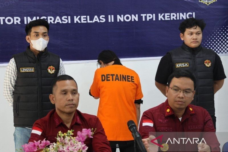 Imigrasi Kerinci Amankan WNA Tiongkok yang Diduga Langgar Izin Tinggal