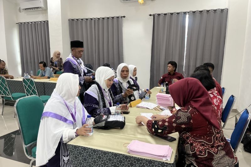 Calon Haji Tertua Maluku Berusia 94 Tahun, Siap Menuju Tanah Suci
