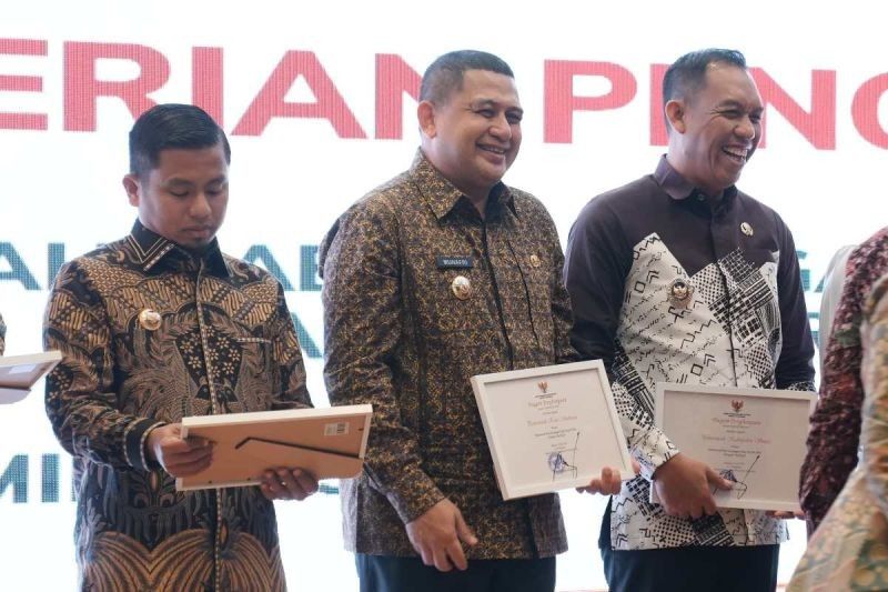 Pemkot Makassar Raih Penghargaan Anti-Korupsi dari KPK, Skor MCP 87!